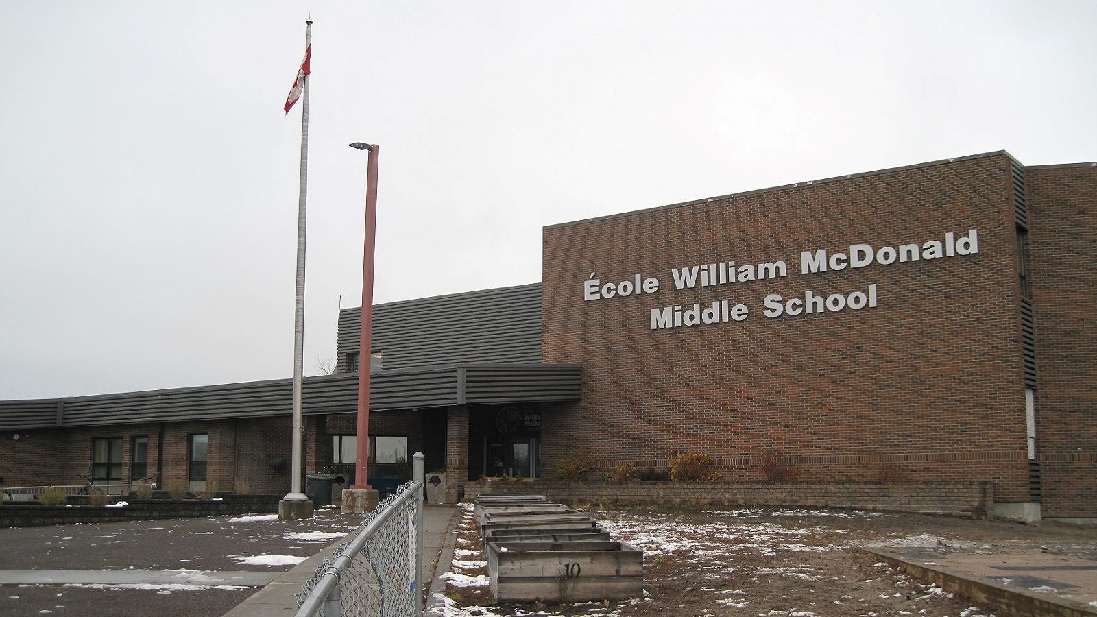 Ecole William McDonald Middle School